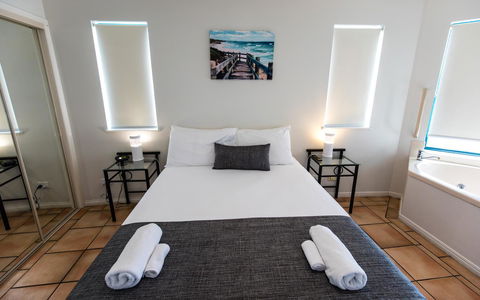 La Promenade - Hervey Bay Accommodation 16