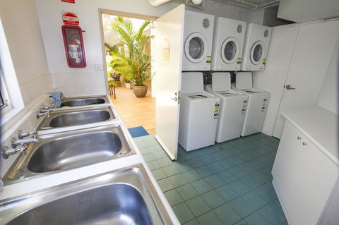 Port Douglas Apartments - Adults Only Oasis - Hervey Bay Accommodation 35