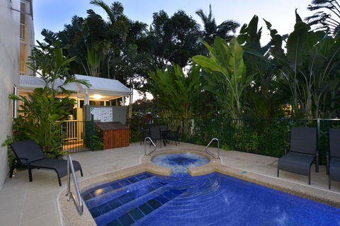 Port Douglas Apartments - Adults Only Oasis - Hervey Bay Accommodation 19