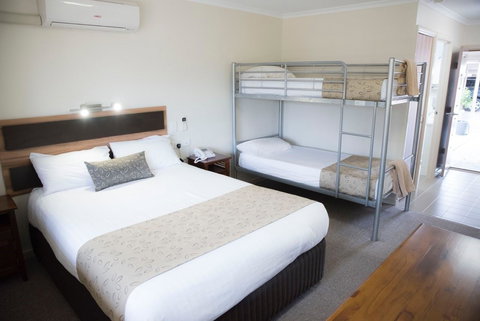 Charleville Motel - Hervey Bay Accommodation 19