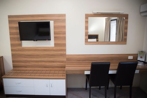 Charleville Motel - Hervey Bay Accommodation 10