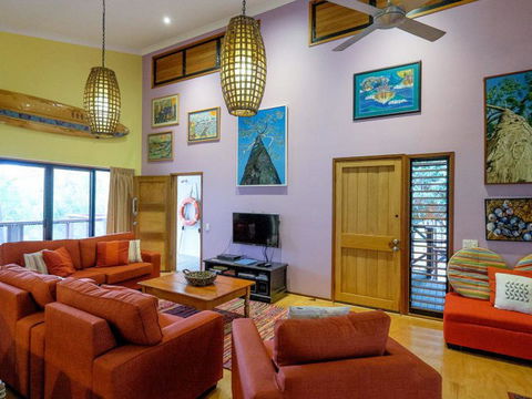 Five Bimba (Tractor House) - Hervey Bay Accommodation 9
