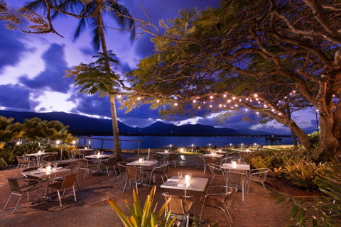 Hilton Cairns - Hervey Bay Accommodation 24