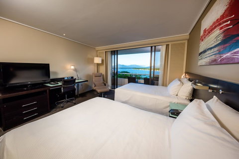 Hilton Cairns - Hervey Bay Accommodation 6