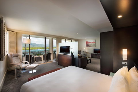 Hilton Cairns - Hervey Bay Accommodation 15