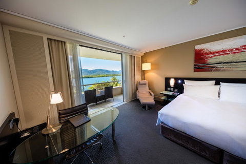 Hilton Cairns - Hervey Bay Accommodation 3