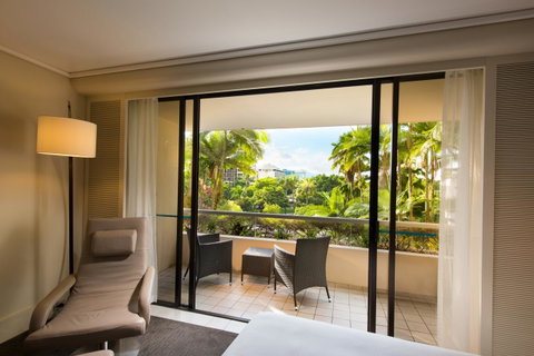 Hilton Cairns - Hervey Bay Accommodation 10