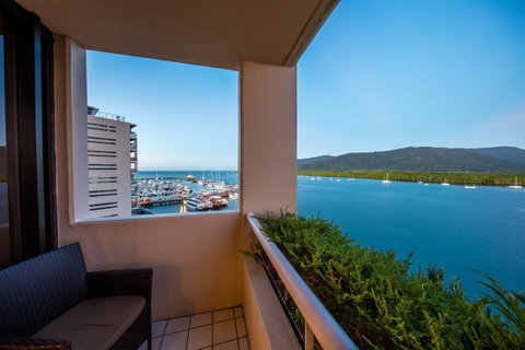 Hilton Cairns - Hervey Bay Accommodation 30
