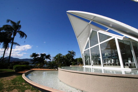 Hilton Cairns - Hervey Bay Accommodation 38