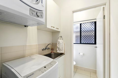 Lotus Retreat - Hervey Bay Accommodation 2