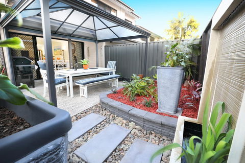 Lotus Retreat - Hervey Bay Accommodation 12