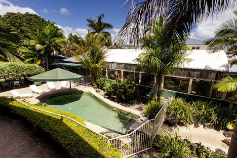 Shamrock Gardens Motel - Hervey Bay Accommodation 3