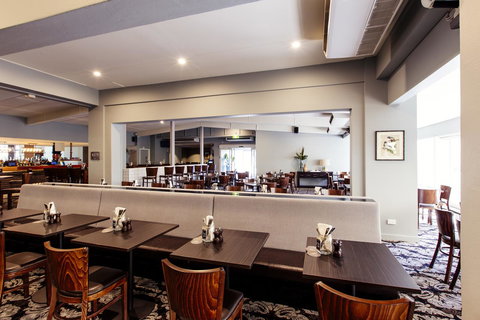 Shamrock Gardens Motel - Hervey Bay Accommodation 14