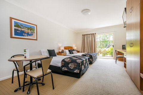 Shamrock Gardens Motel - Hervey Bay Accommodation 11