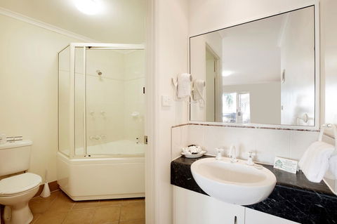 Glenmore Tavern - Hervey Bay Accommodation 3