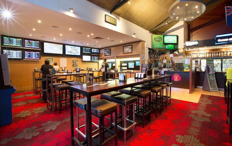 Glenmore Tavern - Hervey Bay Accommodation 8