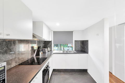 Fountain View Estate - We Accommodate - Tourism Hervey Bay 7
