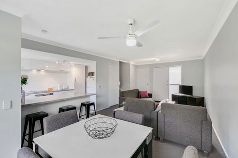 Fountain View Estate - We Accommodate - Tourism Hervey Bay 15