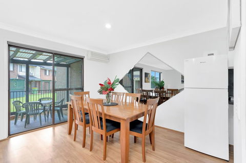 Fountain View Estate - We Accommodate - Tourism Hervey Bay 9
