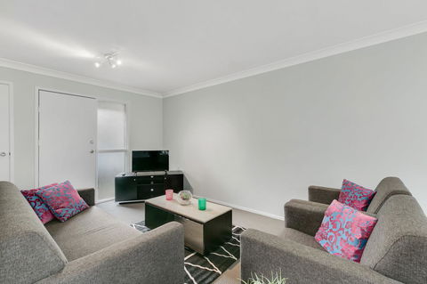 Fountain View Estate - We Accommodate - Tourism Hervey Bay 18