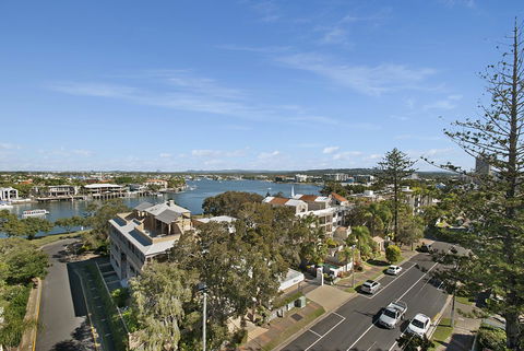 Beachcomber On The Spit - Hervey Bay Accommodation 19