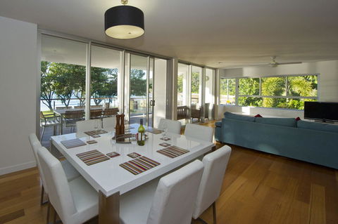 Maggies Beachfront Apartment 10 - Tourism Hervey Bay 7