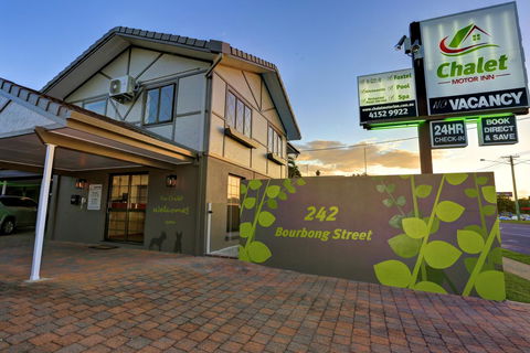 Chalet Motor Inn - Hervey Bay Accommodation 8