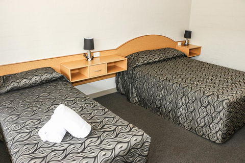Salisbury Hotel Motel - Hervey Bay Accommodation 10