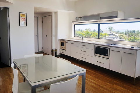 Hinchinbrook Holiday Apartments - Hervey Bay Accommodation 2