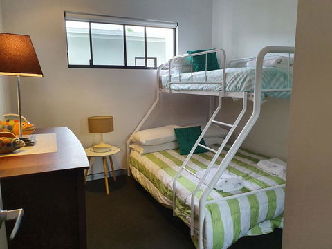 Hinchinbrook Holiday Apartments - Hervey Bay Accommodation 20