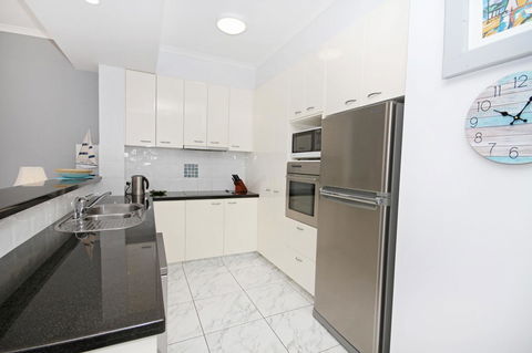 Unit 8 Bronte Of Coolum - Hervey Bay Accommodation 6