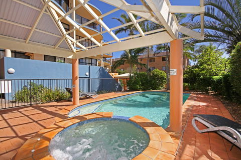 Unit 8 Bronte Of Coolum - Hervey Bay Accommodation 1