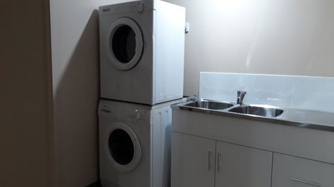 Private Apartment With Scenic Gardens - Hervey Bay Accommodation 16