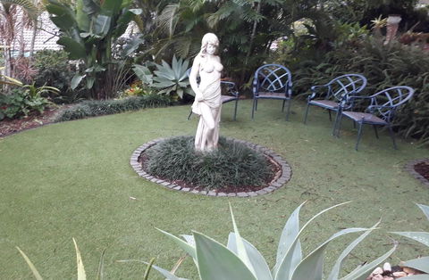 Private Apartment With Scenic Gardens - Hervey Bay Accommodation 1