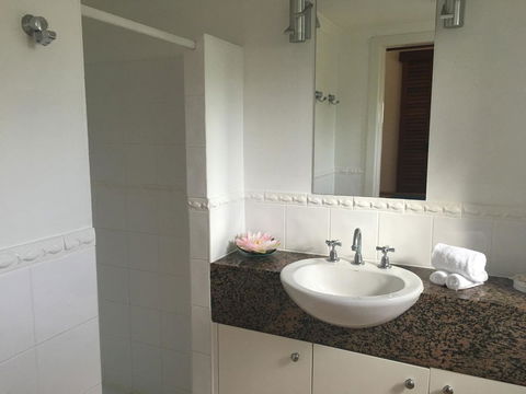 Martinique On Macrossan - Tourism Hervey Bay 9