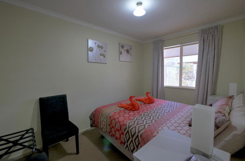 Ficifolia Lodge - Hervey Bay Accommodation 19