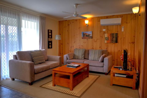 Ficifolia Lodge - Hervey Bay Accommodation 20