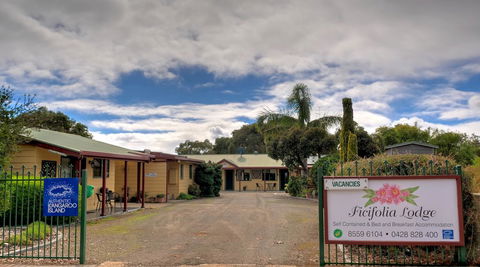 Ficifolia Lodge - Hervey Bay Accommodation 0