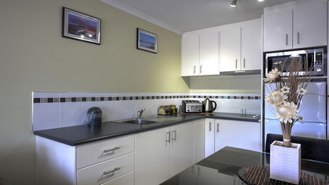 Ficifolia Lodge - Hervey Bay Accommodation 4