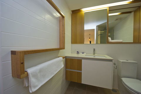 Maggies Beachfront Apartment 7 - Tourism Hervey Bay 8