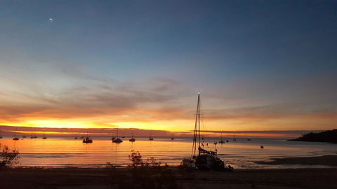 1 Min. Walk To Beach Horeseshoe Bay Holiday Units - Tourism Hervey Bay 12