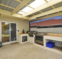 Ocean Wave - Hervey Bay Accommodation