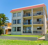 Enjoy the sea breezes from the balcony - Boyd St Woorim