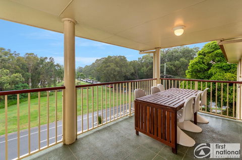 Immaculate Spacious Second Floor Unit Overlooking Pristine Parklands - Hervey Bay Accommodation 0