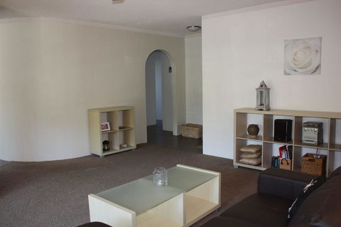 Close To Surf Beach, Surf Club, Hotel And Shops - Boyd St, Woorim - Tourism Hervey Bay 3