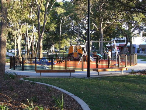 Close To Surf Beach, Surf Club, Hotel And Shops - Boyd St, Woorim - Tourism Hervey Bay 7