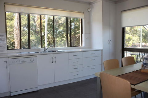 Close To Surf Beach, Surf Club, Hotel And Shops - Boyd St, Woorim - Tourism Hervey Bay 4