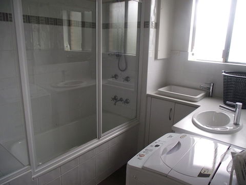 Close To Surf Beach, Surf Club, Hotel And Shops - Boyd St, Woorim - Tourism Hervey Bay 12