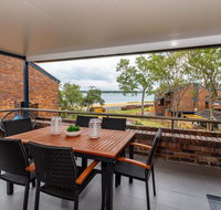 Spacious Family unit with Incredible views. - Tourism Hervey Bay