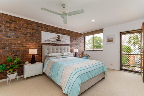 Spacious Family Unit With Incredible Views. - Hervey Bay Accommodation 6